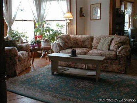 Rose Arbour Bed & Breakfast Chester Номер фото